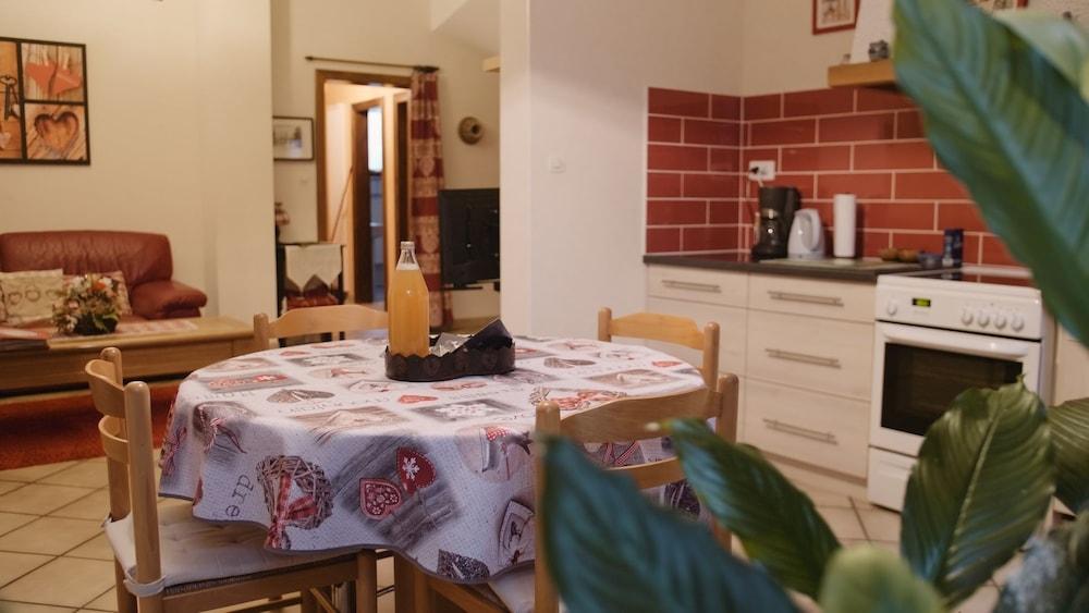 S'Harzala Rouge Apartment Bergheim Luaran gambar